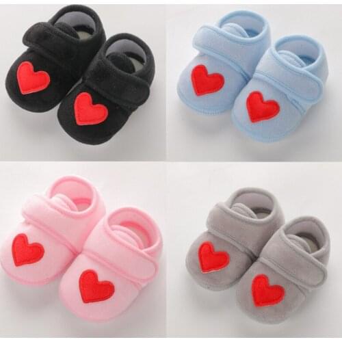 Newborn Pink Girls Infant Shoes Baby Shoes Red Heart Crib Nonslip Black Baby Boys New Sweet Baby Soft Shoes