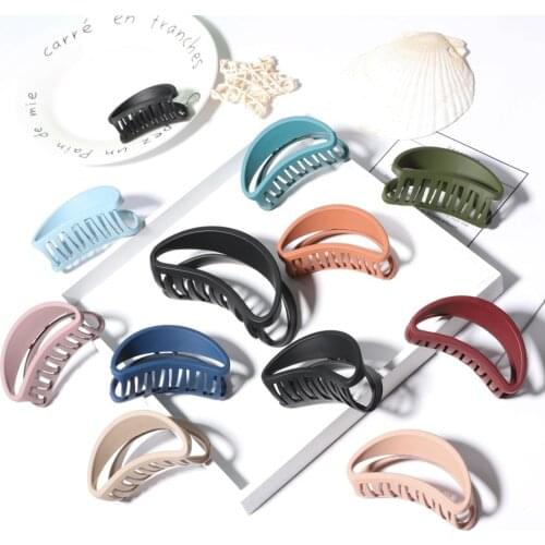 Fashion Dull Polish Hollow Out Acrylic Hair Claw for Bath Makeup Hair Clips Candy Sweet Girls Hair Accessories