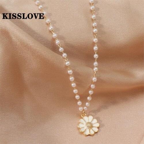 KISSLOVE Fashion Pearl Daisy flower Choker Necklace For Women Girl Neck Chain Bohemian Flower Pendant Clavicle Chain Boho Collar