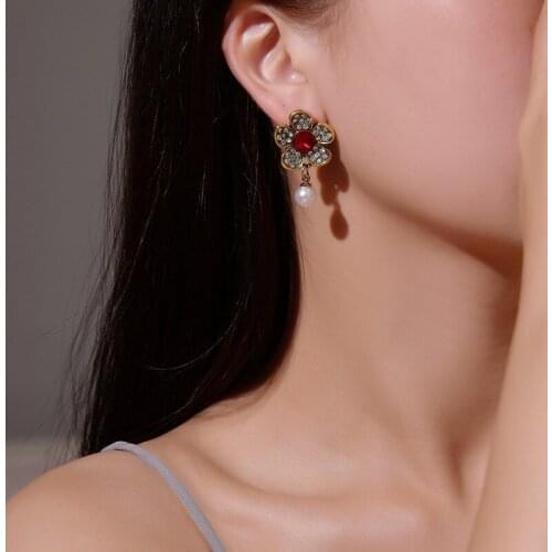 Asymmetrical Retro White Simulated Pearl Five-Petal Flowers Red Blue Golden Rhinestone Dangle Earrings & Drop Earrings for Women