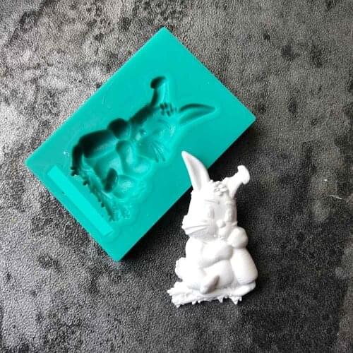 Rabbit Hug Carrot Design Silicone Mold Fondant Cake Chocolate Fudge Mold Jewelry Crafts Decoration Accessories