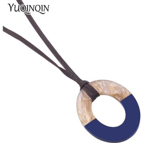 Vintage Fashion Acrylic Necklaces for Women New Statement With Big Resin Pendant Long Leather Chains White Necklace Gift Jewelry