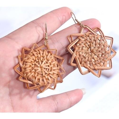 Bohemian Fashion Female Handmade Straw Weave Vine Rattan Knit Drop Earrings For Women Boho Round Geometric Dangle Earring Gifts