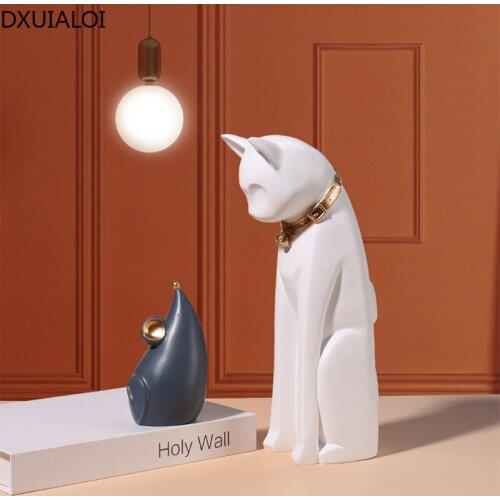 DXUIALOI Creative Nordic Cat Decoration Resin Crafts Housewarming Gift Office Home Entrance Living Room Desktop Decoration