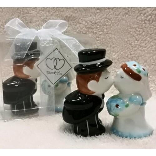 Retail wedding giveaways Ceramic Salt & Pepper Shakers christmas birthday party souvenirs