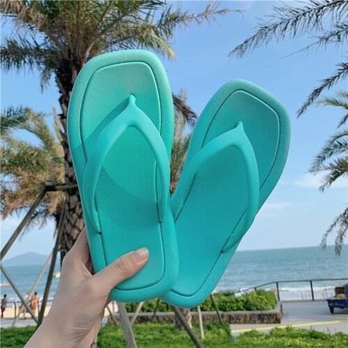 Kalsooni 2021 Summer New Sandals Slippers Women Soft Flip Flops Couple Flat-bottomed Beach Shoes Mens Shoes