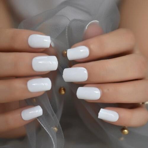 Glossy Fake Nails White UV GEL Cover Square Nail Tips Medium Size Shiny Nails Salon Professional Products