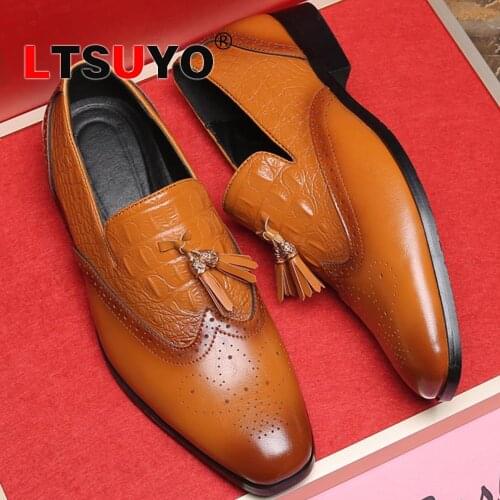 Mens leather crocodile pattern brogue casual shoes, fashion tassel large size mens shoes, high-end classic dress shoes