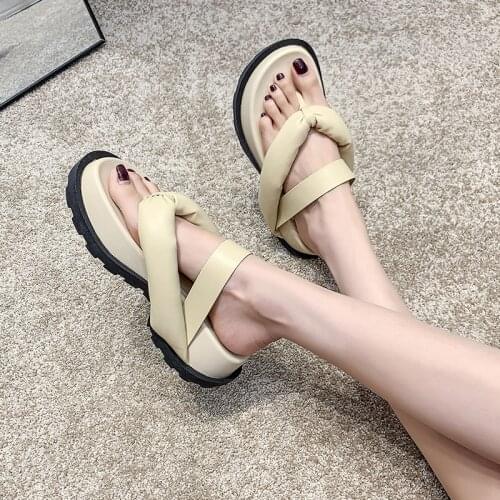 Womens shoes, fashion sandals and slippers, womens outer wear, new bread flops, flip flops, womens beach slippers, sandals