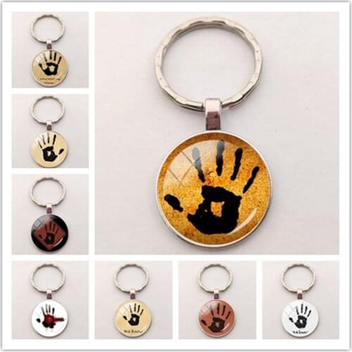 Skyrim Dark Brotherhood Mysterious Note Keychain Glass Gems Hand Plam Pendant Keychain For Men Women Jewelry Gift