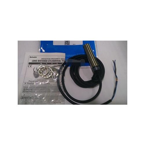 Free Shipping 2pcs/lot New Switch PRCM18-8DN2 PRCM18-8DP2 plug type PNP normally closed inductive switch sensor