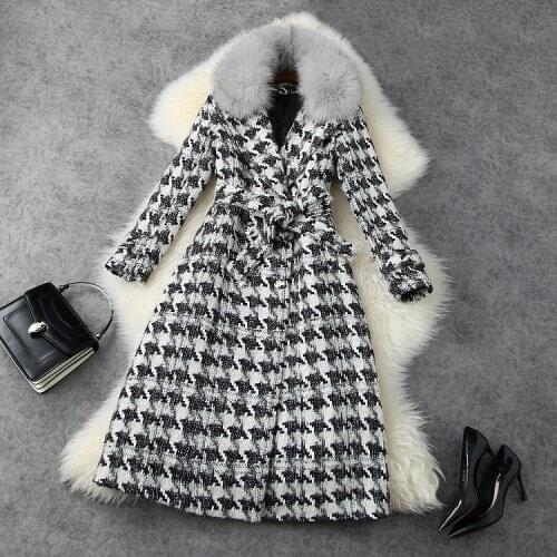 European and American womens wear 2020 winter new style Long-sleeved fur-collar plaid print lace-up Fashionable tweed coat