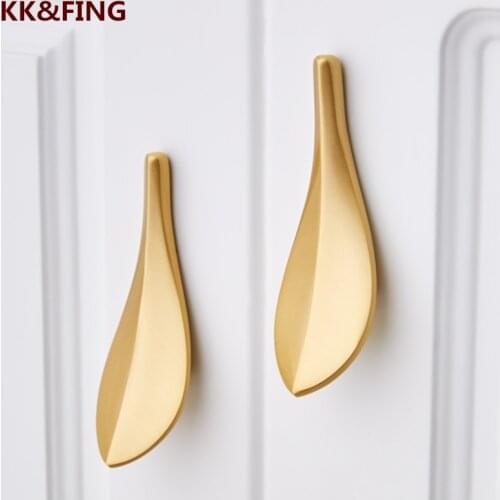 KK&FING Leaf Shape Cabinet Door Handles Creative Bathroom Drawer Pulls Personality Wardrobe Hardware Light luxury Cabinet Knobs