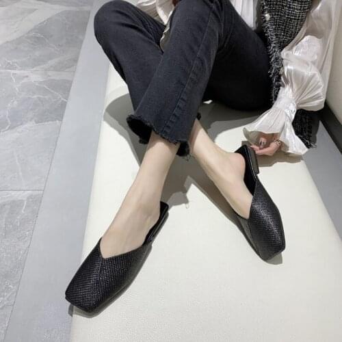 Single shoes solid color comfortable inside simple Square head shopping women casual shoes Spring new fashion wild women U30-18