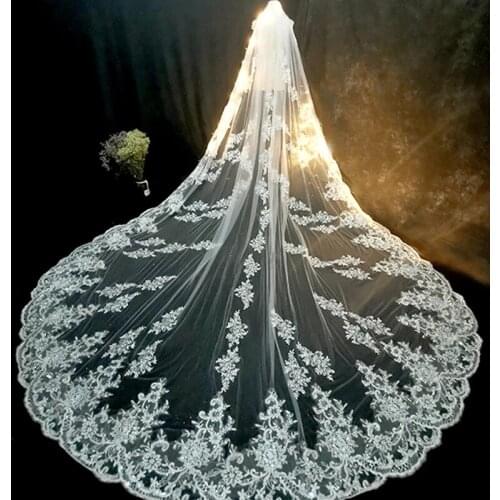 Luxury Long Bridal Veil White Ivory Wedding Veils With Comb Lace Edge Applique Elegant Cathedral Length Wedding Accessories
