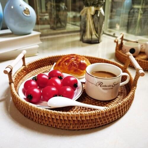 Hand-Woven Rattan Basket Storage Tray Fruit Snacks Round Basket With Handle Tray Breakfast Bread Food Storage Platters