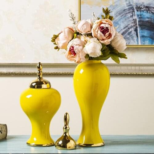 Jingdezhen hand paint elegant yellow glazed chinese porcelain jar with lid