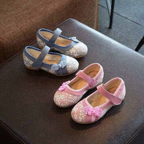 Children Embroidered Shoes for Girls Chinese Traditional Ethnic Floral Flats Old Peking Shoes for Kids Hand-made Embroidery New