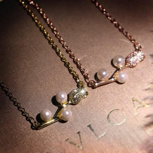 Fashion Creative Rose Shape Freshwater Pearl White Zircon Pendant Necklace Cute/Romantic Party Wedding Jewelry Gift