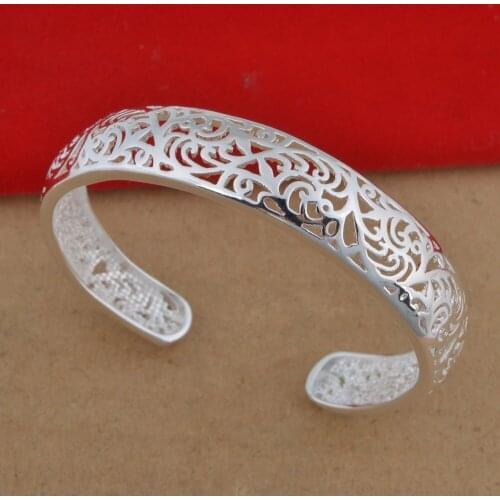 Classic Silver Plated Charm Women Hollow Out Carving Flower Bracelet 2021 Fashion Elegant Women Opening Bracelet Wedding Jewelry