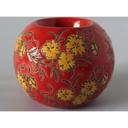Ceramic tealight candle holder