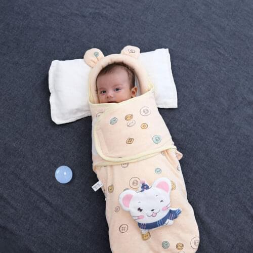 Neonatal Cotton Quilt Neck Protector Baby Is Held By Spring And Autumn Style Baby Wrap