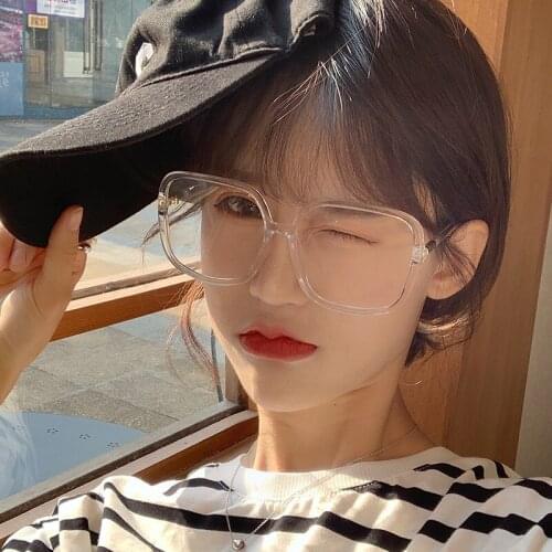 2021 New Fashion Glasses Women Men Round Clear Glasses Optical Eyeglasses Frame Transparent Lens Spectacle Frame