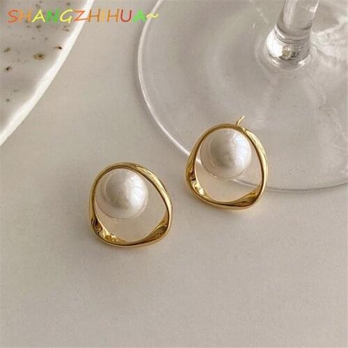 Classic Geometric Irregular Shape Hollow Out Metal Pearl Earrings For Woman Luxury Accessories For Korean Fashion Jewelry Girls