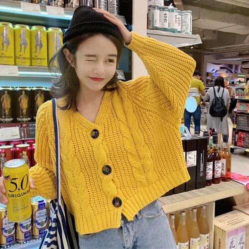 Sweater womens autumn / winter 2020 Korean new short solid color coat V-neck knitted cardigan women