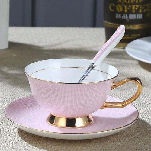 British Style Pink Bone China Coffee Cup and Saucer Set High-end Afternoon Tea Pastoral Style Flower Tea Cup