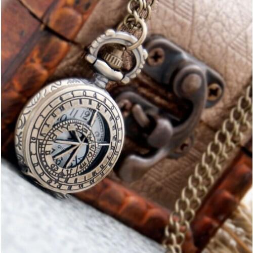 Vintage Children Pocket Watch Compass Arabic Number White Dial Round Quartz Movement Fob Watch with Necklace Chain Gift Watch