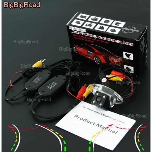 BigBigRoad Car Intelligent Dynamic Track Rear View Camera Night Vsion For GMC Acadia 2007--2014 / Buick Enclave 2008 --2016