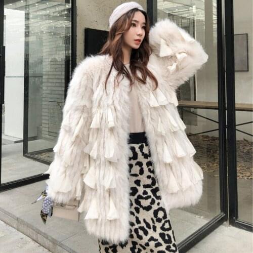 Winter High-End Ladies Coat Luxury Plush Jacket Round Neck Faux Fur Coat Fashion Faux Fox Fur Women