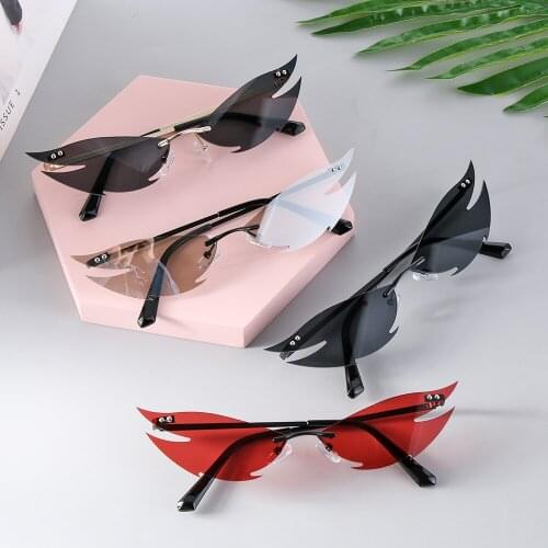Womens Fashion Sunglasses Retro Small Frame UV400 Eyewear Summer Punk Glasses Outdoor Cycling Fishing Sun Glasses
