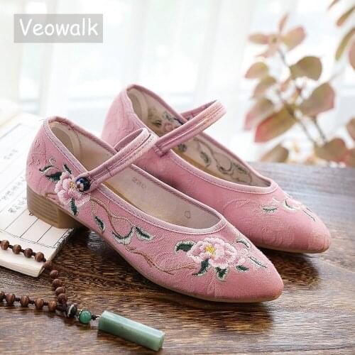 Veowalk Handmade Embroidered Women Cotton Fabric Mary Jane Shoes Retro Ladies Casual Costume Flats Pointed Toe Dance Shoes