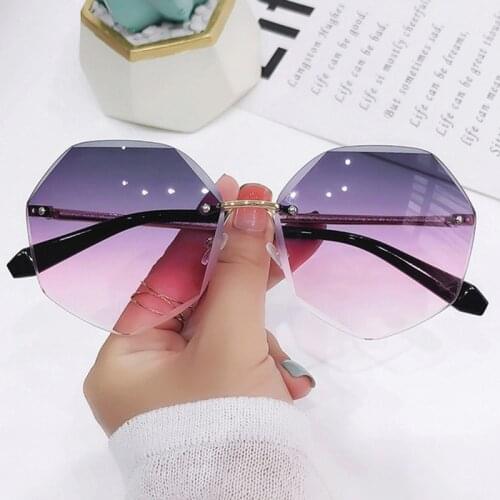 2021 New Fashion Round Rimless Women Sunglasses Trendy Design Brand Classic Retro Metal Frame Men Luxury Sun Mirror Uv400