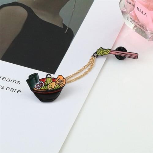 Japanese Style Ramen Enamel Pins Noodles Bowl Chopsticks Chain Brooches Cartoon Cute Badges Jackets Shirt Lapel Pin Jewelry Gift