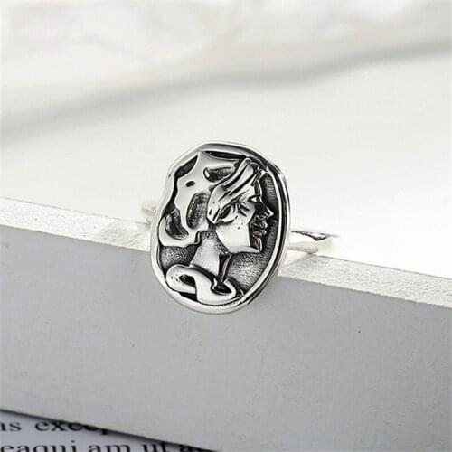 Miuoxion Retro Queen Statue Ring Personality Fashion Punk Party Jewelry For Women Feature Namour Charm Gift All Seasons