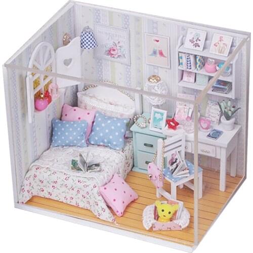 Diy Wooden Doll House Handmade Craft Miniatures Furnitures Assembling Decoration Dollhouse Graduation LED Light Gift Doll M013