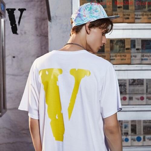 Tide brand VLONE couple short-sleeved golden big V printing loose round neck T-shirt men