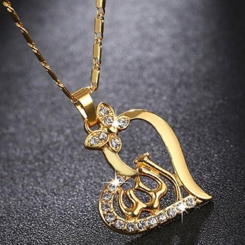 New Metal Heart-shaped Choker Necklaces For Women Simplicity Sexy Hollowing Out Butterfly Jewelry Gifts Necklaces Wholesale