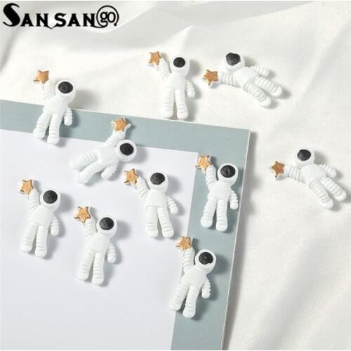 10pcs/lot Space Man Universe Astronaut Resin Charms Pendants Flatback Cabochon DIY Craft For Jewelry Making Accessories