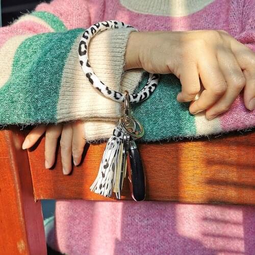 MANILAI Bohemia PU Leather Wristlet Keychain Bangle For Women Fashion Leopard Snake Large Circle Keyring Tassel Bracelets 2020