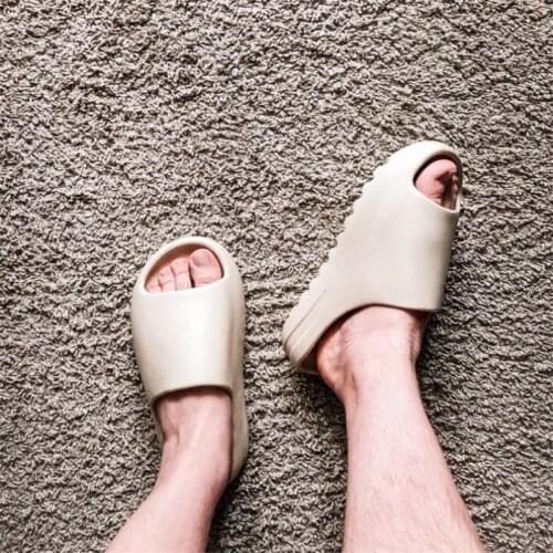 Mens Slippers Outdoor Comfortable Soft Slippers Men Women Indoor Bathroom Home Shoes Flat EVA Thick Sole Slides Summer Sandals