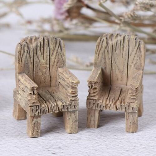 2pcs Cute Mini Simulated Wooden Chair Ornament Resin Craft Micro Landscape Fairy Garden Miniature Home Garden Decoration