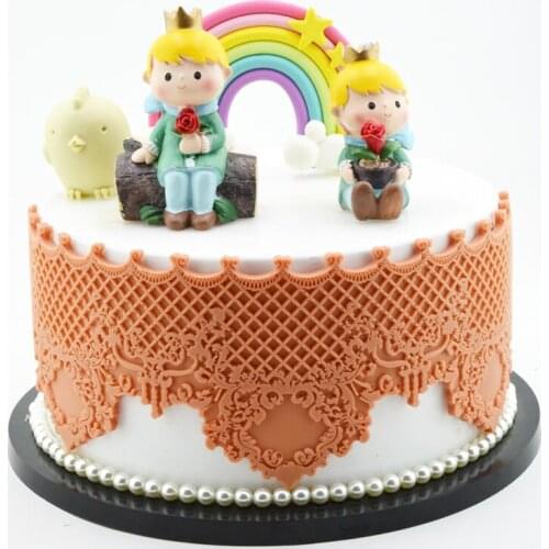 2019 New arrival Lace Crown Cake Mould Fondant Cake Decoration Silicone Mould