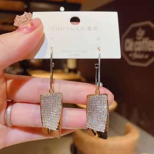 2021 New Luxury Cubic Zirconia Pendant Earrings Woman High Fashion Crystal Korean Earrings Anniversary Gift Jewelry for Girls