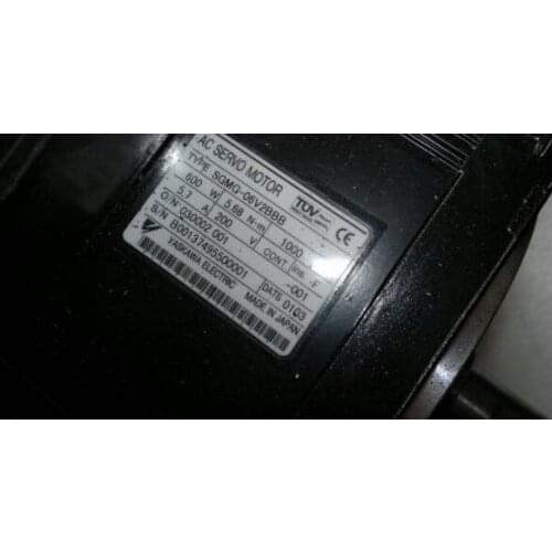 SGMG-06V2BBB SERVO MOTOR , used in good condition . 80% appearance new , good working , free shipping