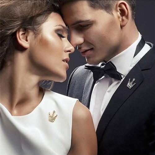 QCOOLJLY Trendy jewelry Gold Color glaze crown shape unisexs pin brooch for Women Men gift Crystal Brooches Jewelry 2019