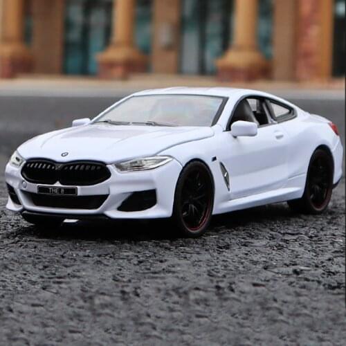 1:24 Scale The M8 Diecast Simulator Model Car Classic Vehicle Metal Alloy Toy Car For Boy Children Gift Collection Free Shipping